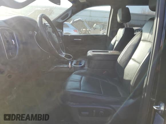 ✅ 2022 Chevrolet Silverado 2500HD High Country • VIN: 1GC4YREY8NF122025 • Lot: 92279435. Wystawiony na Copart z przebiegiem 17 312 mil. Bezpłatny archiwum sprzedaży aukcyjnych z USA i szczegółowy raport historii pojazdu na DreamBid. Zdjęcie 7.