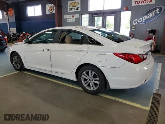 ✅ 2013 Hyundai Sonata GLS • VIN: 5NPEB4AC2DH597404 • Lot: 71797764. Listed on Copart with 92,149 mi. Free auction sales archive from the USA and detailed vehicle history report at DreamBid. Image 2.