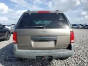 ✅ 2005 Ford Explorer XLS • VIN: 1FMZU62K85UA27357 • Lot: 85119725. Listed on Copart with 177,024 mi. Free auction sales archive from the USA and detailed vehicle history report at DreamBid. Image 6.