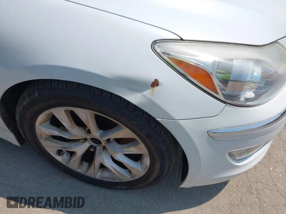 ✅ 2013 Hyundai Genesis 3.8L • VIN: KMHGC4DD2DU239750 • Lot: 42466933. Listed on IAAI with 105,159 mi. Free auction sales archive from the USA and detailed vehicle history report at DreamBid. Image 17.