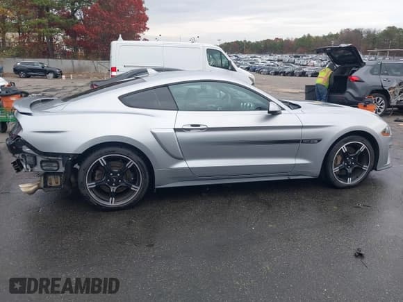 ✅ 2020 Ford Mustang GT • VIN: 1FA6P8CF4L5154499 • Lot: 43681023. Listed on IAAI with 61,463 mi. Free auction sales archive from the USA and detailed vehicle history report at DreamBid. Image 14.
