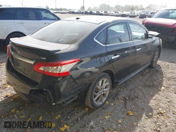 ✅ 2015 Nissan Sentra S • VIN: 3N1AB7APXFY298190 • Lot: 43354720. Listed on IAAI with 126,148 mi. Free auction sales archive from the USA and detailed vehicle history report at DreamBid. Image 4.
