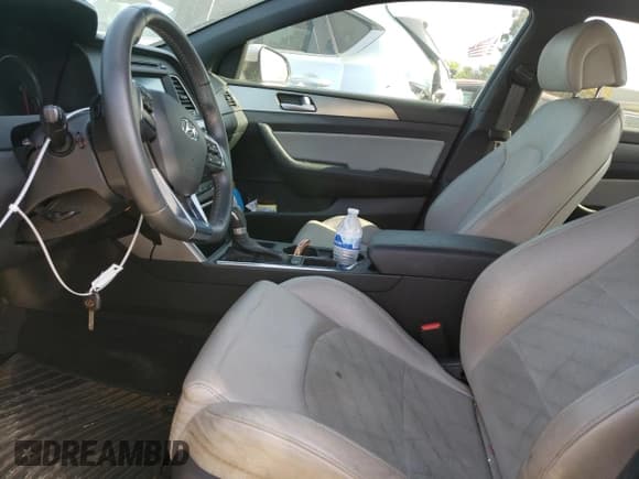 ✅ 2017 Hyundai Sonata Sport • VIN: 5NPE34AB5HH580400 • Лот: 53736563. Опубликован ранее на Copart с пробегом 55 789 миль. Бесплатный доступ к архиву аукционных продаж из США и подробный отчёт об истории автомобиля на DreamBid. Изображение 7.