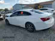 2018 Chevrolet Malibu LT z VIN 1G1ZD5ST2JF290099, wystawiony jako Copart lot #82774905 z przebiegiem Nie podano mil oraz Szkoda całkowita • Salvage title. Historia ofert i sprzedaży dostępna na DreamBid. Obrazek 2.