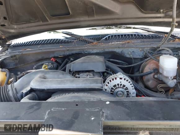 1999 Chevrolet Silverado 1500 LS z VIN 2GCEK19TXX1209019, wystawiony jako IAAI lot #43216391 z przebiegiem Nie podano mil oraz . Historia ofert i sprzedaży dostępna na DreamBid. Obrazek 10.