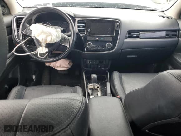 ✅ 2018 Mitsubishi Outlander SE • VIN: JA4AD3A34JZ048675 • Lot: 91976715. Wystawiony na Copart z przebiegiem 74 245 mil. Bezpłatny archiwum sprzedaży aukcyjnych z USA i szczegółowy raport historii pojazdu na DreamBid. Zdjęcie 8.