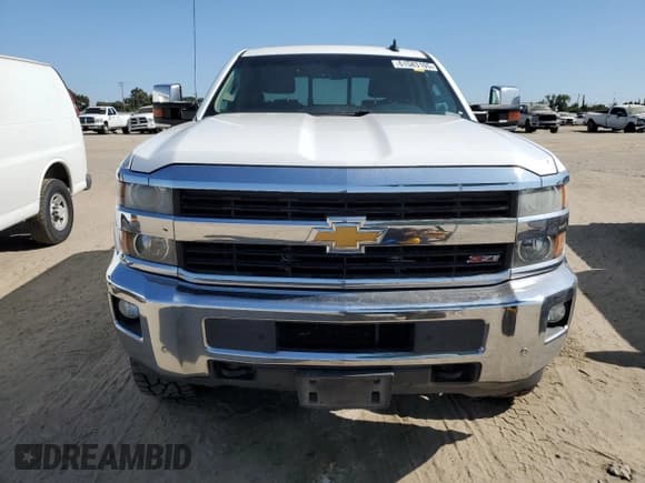 ✅ 2015 Chevrolet Silverado 2500HD LTZ • VIN: 1GC1KWE80FF586673 • Лот: 61583105. Опубликован ранее на Copart с пробегом 250 012 миль. Бесплатный доступ к архиву аукционных продаж из США и подробный отчёт об истории автомобиля на DreamBid. Изображение 5.