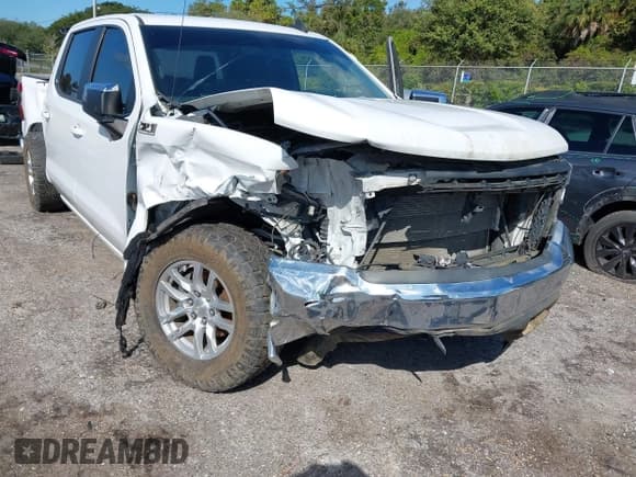 ✅ 2020 Chevrolet Silverado 1500 LT • VIN: 3GCUYDED6LG183420 • Lot: 43467874. Wystawiony na IAAI z przebiegiem 124 043 mil. Bezpłatny archiwum sprzedaży aukcyjnych z USA i szczegółowy raport historii pojazdu na DreamBid. Zdjęcie 6.