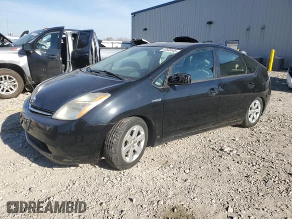✅ 2006 Toyota Prius • VIN: JTDKB20U867506127 • Лот: 92648445. Опубликован ранее на Copart с пробегом 312 214 миль. Бесплатный доступ к архиву аукционных продаж из США и подробный отчёт об истории автомобиля на DreamBid. Изображение 1.