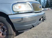 ✅ 2002 Ford Expedition XLT • VIN: 1FMRU15W02LA19286 • Lot: 42003630. Wystawiony na IAAI z przebiegiem 180 242 mil. Bezpłatny archiwum sprzedaży aukcyjnych z USA i szczegółowy raport historii pojazdu na DreamBid. Zdjęcie 6.