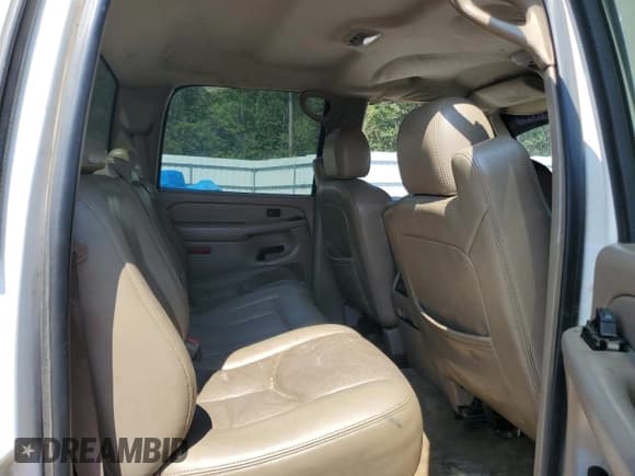 ✅ 2006 Chevrolet Silverado 2500HD LT3 • VIN: 1GCHK23D86F190448 • Lot: 81541615. Listed on Copart with 492,951 mi. Free auction sales archive from the USA and detailed vehicle history report at DreamBid. Image 10.