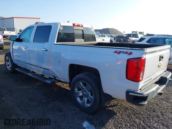 ✅ 2018 Chevrolet Silverado 1500 LTZ • VIN: 1GCUKSEC0JF189211 • Lot: 43240486. Listed on IAAI with 95,542 mi. Free auction sales archive from the USA and detailed vehicle history report at DreamBid. Image 3.
