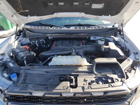 ✅ 2023 Ford F-150 Raptor • VIN: 1FTFW1RG2PFA53711 • Lot: 87198225. Wystawiony na Copart z przebiegiem Nie podano. Bezpłatny archiwum sprzedaży aukcyjnych z USA i szczegółowy raport historii pojazdu na DreamBid. Zdjęcie 11.