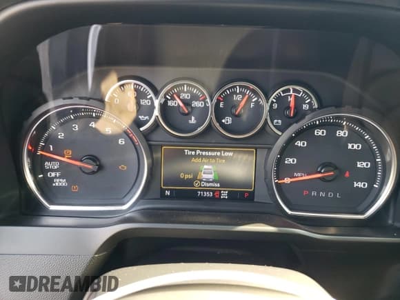 ✅ 2021 Chevrolet Silverado 1500 RST • VIN: 3GCUYEED5MG150819 • Lot: 68815174. Wystawiony na Copart z przebiegiem 71 353 mil. Bezpłatny archiwum sprzedaży aukcyjnych z USA i szczegółowy raport historii pojazdu na DreamBid. Zdjęcie 9.