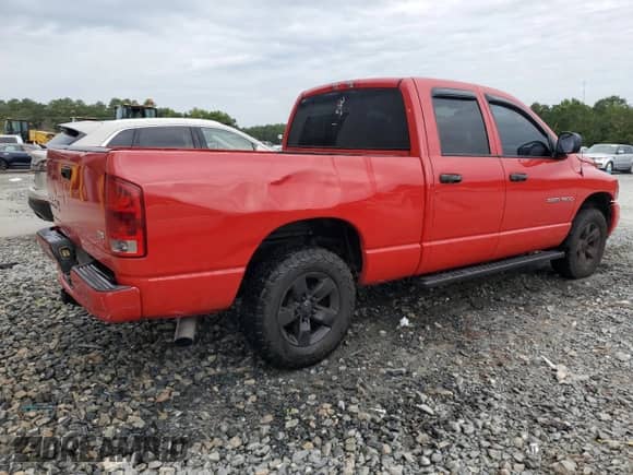 2003 Dodge 1500 ST z VIN 1D7HA18D63S339387, wystawiony jako Copart lot #71724964 z przebiegiem 177 684 mil mil oraz Szkoda całkowita • Salvage title. Historia ofert i sprzedaży dostępna na DreamBid. Obrazek 3.