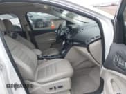 ✅ 2015 Ford Escape Titanium • VIN: 1FMCU0J93FUB60403 • Lot: 43720754. Wystawiony na IAAI z przebiegiem 147 823 mil. Bezpłatny archiwum sprzedaży aukcyjnych z USA i szczegółowy raport historii pojazdu na DreamBid. Zdjęcie 5.