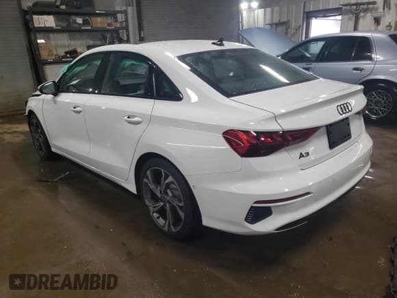 ✅ 2023 Audi A3 Premium • VIN: WAUAUDGY0PA090912 • Лот: 74080623. Опубликован ранее на Copart с пробегом 9 053 миль. Бесплатный доступ к архиву аукционных продаж из США и подробный отчёт об истории автомобиля на DreamBid. Изображение 2.