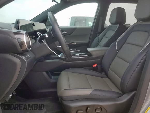 ✅ 2025 Chevrolet Equinox AWD LT • VIN: 3GNAXPEG3SL218316 • Lot: 62919695. Wystawiony na Copart z przebiegiem 2 951 mil. Bezpłatny archiwum sprzedaży aukcyjnych z USA i szczegółowy raport historii pojazdu na DreamBid. Zdjęcie 7.