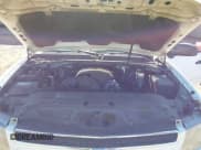 ✅ 2010 Chevrolet Suburban LS • VIN: 1GNUCHE07AR200622 • Lot: 43618255. Wystawiony na IAAI z przebiegiem 228 912 mil. Bezpłatny archiwum sprzedaży aukcyjnych z USA i szczegółowy raport historii pojazdu na DreamBid. Zdjęcie 10.