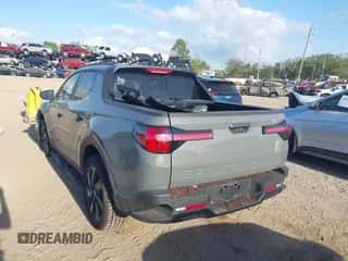 2024 Hyundai Santa Cruz Night Edition с VIN 5NTJCDDF4RH117762, выставлен на аукционе IAAI как лот 40815377 с пробегом 9 839 миль миль и . История ставок и продаж доступна на DreamBid. Изображение 3.