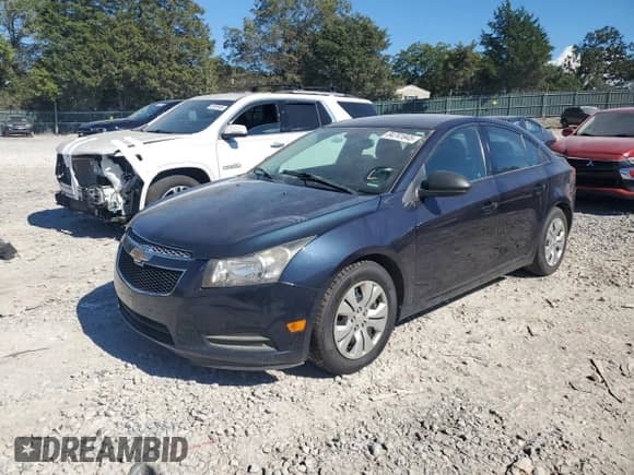 2014 Chevrolet Cruze LS с VIN 1G1PA5SG0E7478221, выставлен на аукционе Copart как лот 84741845 с пробегом 999 998 миль миль и Списание • Salvage title. История ставок и продаж доступна на DreamBid. Изображение 1.