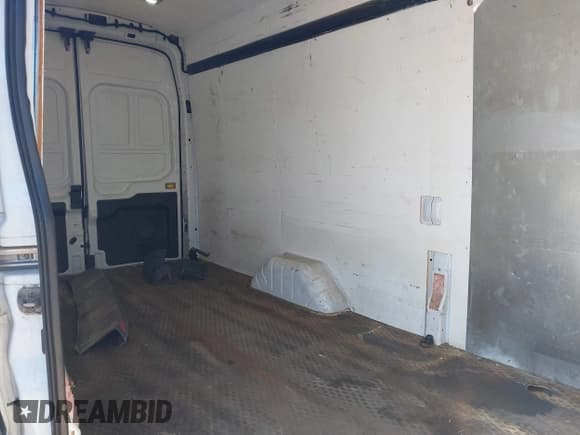 ✅ 2022 Ford Transit Cargo • VIN: 1FTBR3U83NKA63878 • Лот: 42888941. Опубликован ранее на IAAI с пробегом 48 394 миль. Бесплатный доступ к архиву аукционных продаж из США и подробный отчёт об истории автомобиля на DreamBid. Изображение 8.