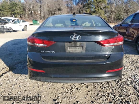 2017 Hyundai Elantra SE с VIN 5NPD84LF3HH190456, выставлен на аукционе Copart как лот 88293005 с пробегом Не указан миль и Списание • Salvage title. История ставок и продаж доступна на DreamBid. Изображение 6.