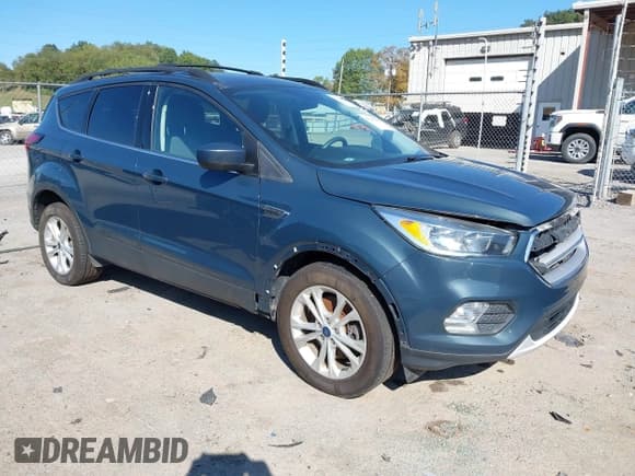 ✅ 2019 Ford Escape SE • VIN: 1FMCU9GD4KUA60546 • Лот: 43163019. Опубликован ранее на IAAI с пробегом 145 300 миль. Бесплатный доступ к архиву аукционных продаж из США и подробный отчёт об истории автомобиля на DreamBid. Изображение 1.