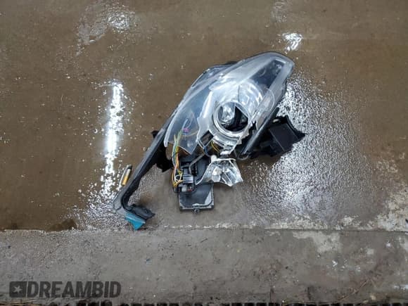 ✅ 2009 Volkswagen CC 4Motion • VIN: WVWGU73C79E535781 • Лот: 84482454. Опубликован ранее на Copart с пробегом 147 108 миль. Бесплатный доступ к архиву аукционных продаж из США и подробный отчёт об истории автомобиля на DreamBid. Изображение 12.