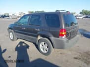 ✅ 2006 Ford Escape XLT • VIN: 1FMYU93156KC72455 • Lot: 42967500. Listed on IAAI with 213,859 mi. Free auction sales archive from the USA and detailed vehicle history report at DreamBid. Image 3.