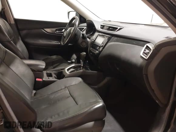 ✅ 2015 Nissan Rogue SL • VIN: 5N1AT2MV5FC789584 • Lot: 41398473. Wystawiony na IAAI z przebiegiem 178 349 mil. Bezpłatny archiwum sprzedaży aukcyjnych z USA i szczegółowy raport historii pojazdu na DreamBid. Zdjęcie 5.