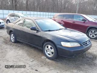 ✅ 2002 Honda Accord LX • VIN: 1HGCG31442A005762 • Lot: 41525231. Listed on IAAI with 301,560 mi. Free auction sales archive from the USA and detailed vehicle history report at DreamBid. Image 1.