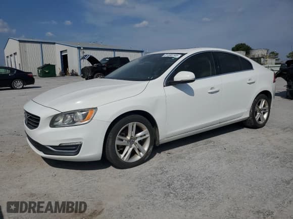 ✅ 2015 Volvo S60 T5 Drive-E Premier • VIN: YV140MFK8F1350796 • Lot: 81000745. Listed on Copart with 117,885 mi. Free auction sales archive from the USA and detailed vehicle history report at DreamBid. Image 1.