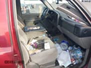 ✅ 2005 Chevrolet Avalanche Z66 • VIN: 3GNEC12ZX5G142963 • Lot: 42617722. Listed on IAAI with Not provided. Free auction sales archive from the USA and detailed vehicle history report at DreamBid. Image 5.