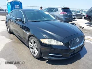 ✅ 2011 Jaguar XJ XJL • VIN: SAJWA2GBXBLV15651 • Lot: 43173257. Wystawiony na IAAI z przebiegiem 87 838 mil. Bezpłatny archiwum sprzedaży aukcyjnych z USA i szczegółowy raport historii pojazdu na DreamBid. Zdjęcie 1.