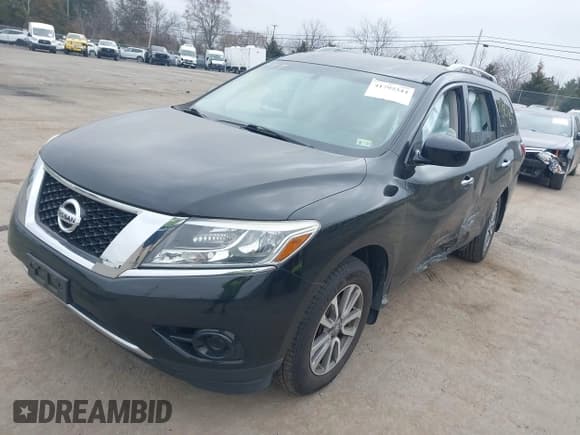 ✅ 2014 Nissan Pathfinder SV • VIN: 5N1AR2MM3EC687267 • Lot: 41792344. Listed on IAAI with 119,732 mi. Free auction sales archive from the USA and detailed vehicle history report at DreamBid. Image 2.