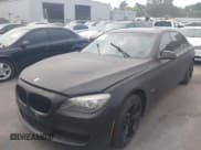 ✅ 2011 BMW 7 Series 750Li • VIN: WBAKB8C57BC852272 • Лот: 43098692. Опубликован ранее на IAAI с пробегом 140 076 миль. Бесплатный доступ к архиву аукционных продаж из США и подробный отчёт об истории автомобиля на DreamBid. Изображение 2.