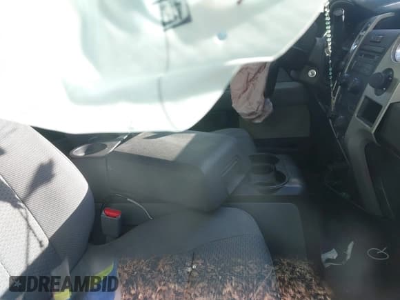 ✅ 2012 Ford F-150 XL • VIN: 1FTEX1EM2CFB07359 • Лот: 41722673. Опубликован ранее на IAAI с пробегом 200 114 миль. Бесплатный доступ к архиву аукционных продаж из США и подробный отчёт об истории автомобиля на DreamBid. Изображение 5.