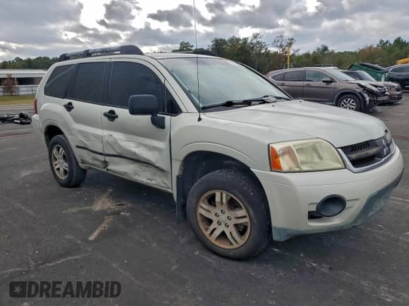 ✅ 2006 Mitsubishi Endeavor LS • VIN: 4A4MM21S76E056412 • Lot: 92216705. Listed on Copart with 207,163 mi. Free auction sales archive from the USA and detailed vehicle history report at DreamBid. Image 4.