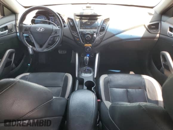 2013 Hyundai Veloster Turbo с VIN KMHTC6AE8DU136131, выставлен на аукционе Copart как лот 63934125 с пробегом 163 140 миль миль и Чистый • Clean title. История ставок и продаж доступна на DreamBid. Изображение 8.