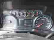 2018 Chevrolet Silverado 1500 LT z VIN 1GCRCREH9JZ111046, wystawiony jako IAAI lot #42837741 z przebiegiem 82 591 mil mil oraz . Historia ofert i sprzedaży dostępna na DreamBid. Obrazek 7.