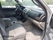 ✅ 2008 Toyota Tacoma • VIN: 5TEUU42N38Z490841 • Lot: 42901658. Listed on IAAI with 207,193 mi. Free auction sales archive from the USA and detailed vehicle history report at DreamBid. Image 5.