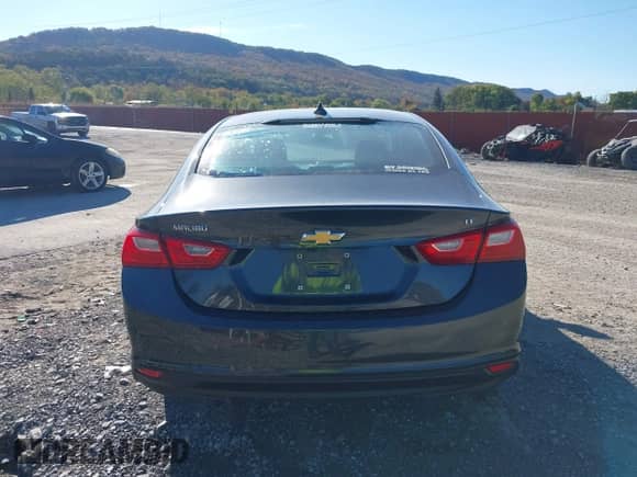 2018 Chevrolet Malibu LT z VIN 1G1ZD5ST0JF244643, wystawiony jako IAAI lot #43475110 z przebiegiem 137 932 mil mil oraz . Historia ofert i sprzedaży dostępna na DreamBid. Obrazek 17.