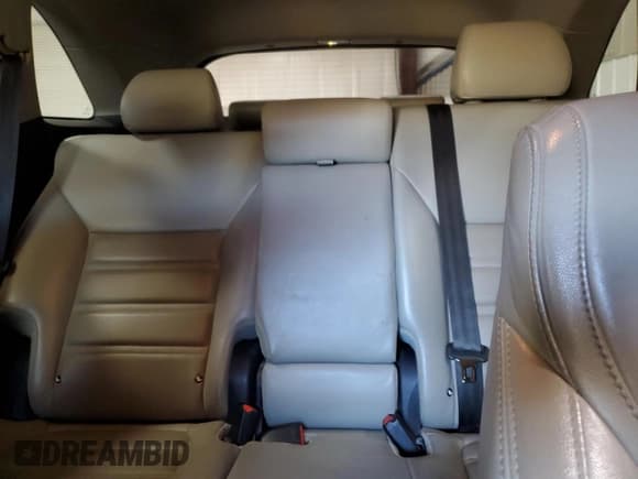 ✅ 2018 Kia Sorento EX • VIN: 5XYPHDA50JG362642 • Лот: 92879575. Опубликован ранее на Copart с пробегом 196 973 миль. Бесплатный доступ к архиву аукционных продаж из США и подробный отчёт об истории автомобиля на DreamBid. Изображение 10.