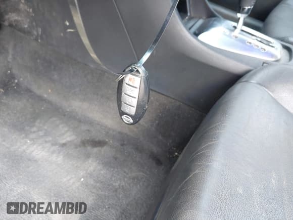 ✅ 2010 Nissan Altima SR • VIN: 1N4BL2AP8AN493170 • Lot: 43042306. Wystawiony na IAAI z przebiegiem 174 159 mil. Bezpłatny archiwum sprzedaży aukcyjnych z USA i szczegółowy raport historii pojazdu na DreamBid. Zdjęcie 11.