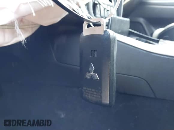 2020 Mitsubishi Outlander ES with VIN JA4AZ3A38LZ044939, listed as a IAAI auction lot 41654657 with 60,050 mi miles and . Bid and sale history available at DreamBid. Image 11.