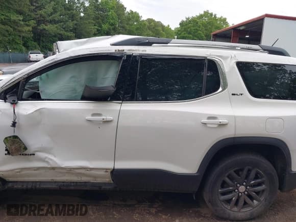 ✅ 2018 GMC Acadia SLT • VIN: 1GKKNMLS5JZ246851 • Lot: 42214757. Listed on IAAI with 66,224 mi. Free auction sales archive from the USA and detailed vehicle history report at DreamBid. Image 14.