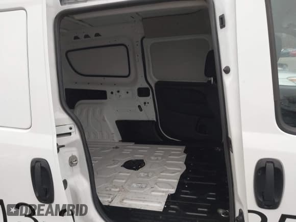 ✅ 2021 Ram ProMaster City Cargo Tradesman • VIN: ZFBHRFAB1M6T92391 • Lot: 41155745. Listed on IAAI with 29,465 mi. Free auction sales archive from the USA and detailed vehicle history report at DreamBid. Image 8.