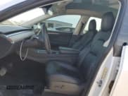 ✅ 2023 Tesla Model Y Long Range • VIN: 7SAYGDEE5PF624188 • Lot: 87409915. Wystawiony na Copart z przebiegiem 61 247 mil. Bezpłatny archiwum sprzedaży aukcyjnych z USA i szczegółowy raport historii pojazdu na DreamBid. Zdjęcie 7.