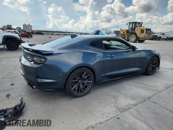 ✅ 2021 Chevrolet Camaro ZL1 • VIN: 1G1FK1R62M0140597 • Лот: 69990725. Опубликован ранее на Copart с пробегом 31 872 миль. Бесплатный доступ к архиву аукционных продаж из США и подробный отчёт об истории автомобиля на DreamBid. Изображение 3.